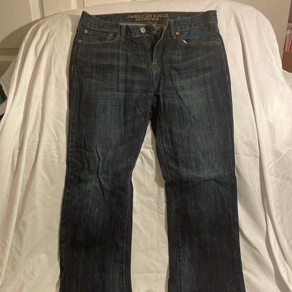 Brand new never worn American Eagle cut jeans - Picture 1 of 3